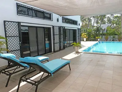 Mida Creek coastal villa - listing photo 4